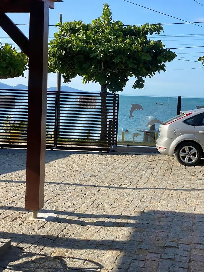 Apartamento Frente Mar na Baía de Porto Belo Brasil